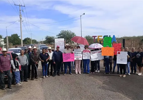 Vecinos alzan la voz y exigen la ampliaci&oacute;n de la carretera Navojoa-Tesia
