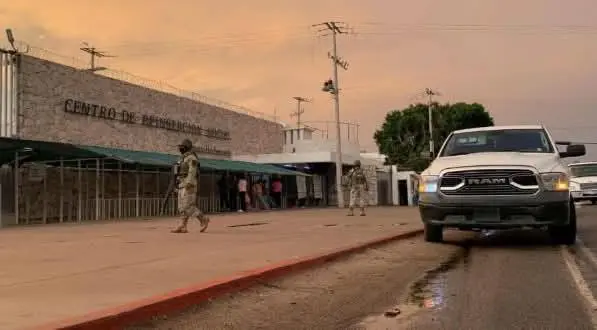 Reportan fuga de interno del Cereso 1, en Hermosillo