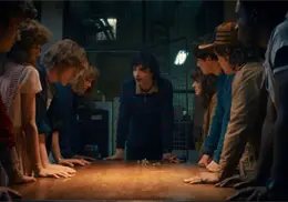 Stranger Things: Netflix anuncia documental y revela el detr&aacute;s de c&aacute;maras del adi&oacute;s a Hawkins