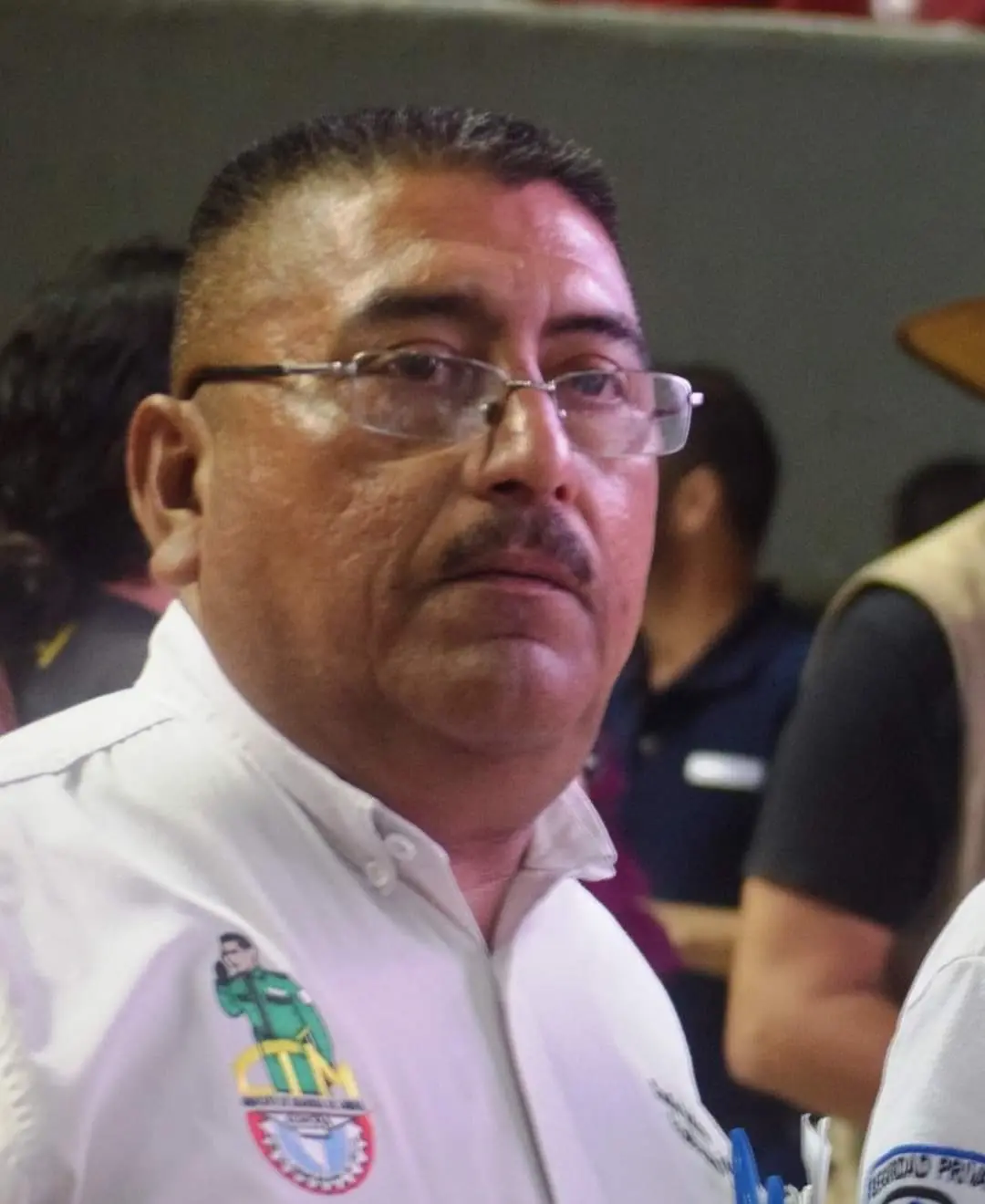 Negocian guardias de seguridad con nueva empresa