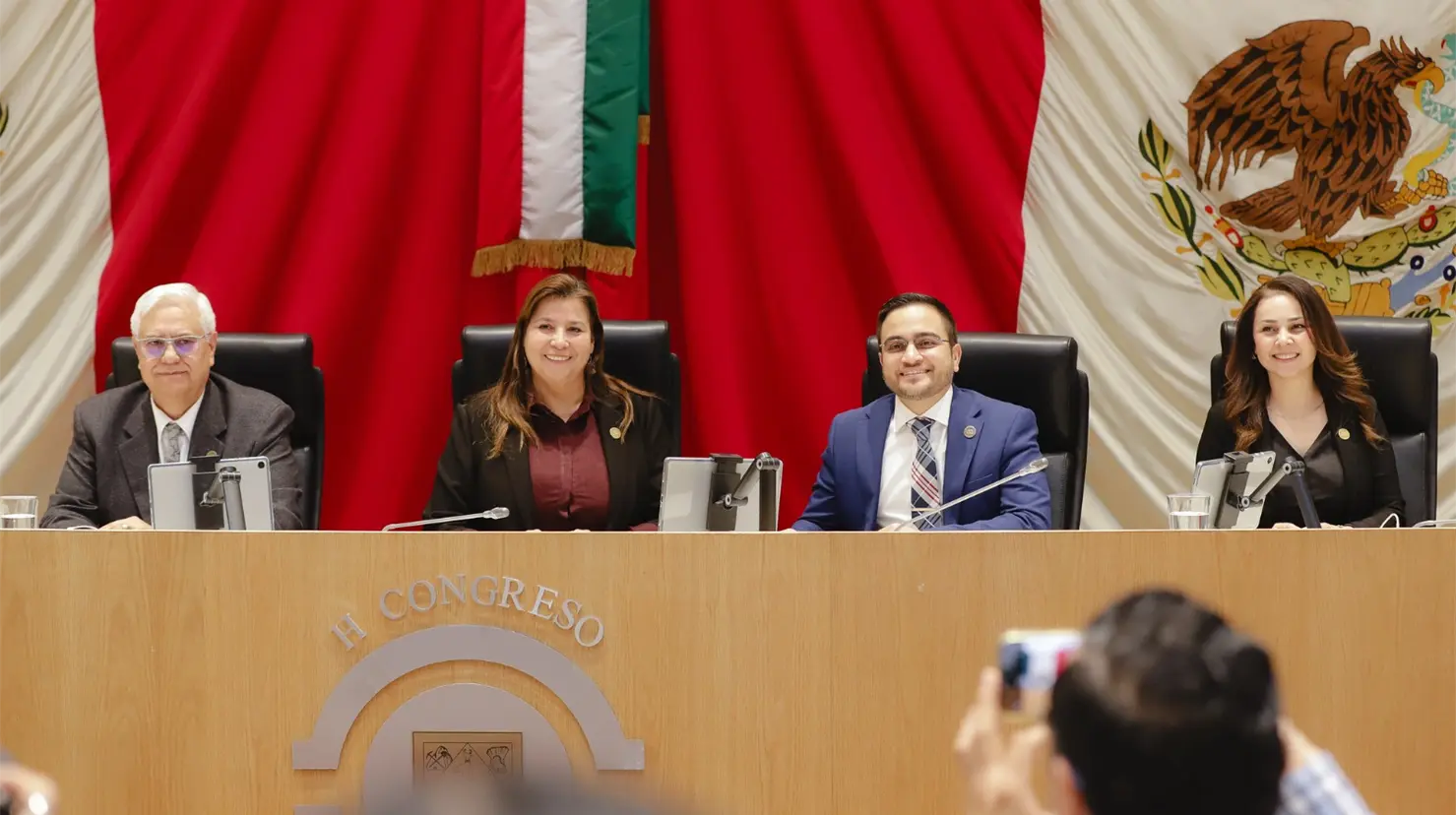 Mesa directica del congreso del Estado