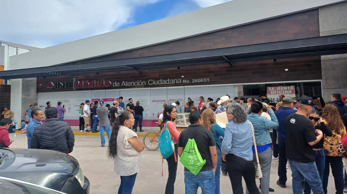 Demanda extraordinaria para obtener INE