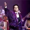 Juan Gabriel será homenajeado con edición especial de "Los Dúo", en el aniversario de su natalicio Juan Gabriel será homenajeado con edición especial de "Los Dúo", en el aniversario de su natalicio