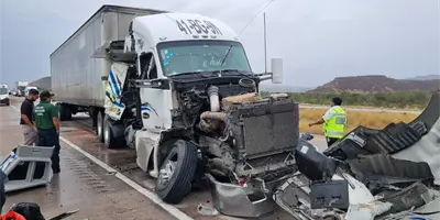 Un herido tras choque por alcance al norte de Ciudad Obregón Un herido tras choque por alcance al norte de Ciudad Obregón