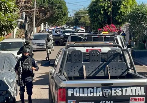 Detienen a dos tras balacera en la colonia Campestre de Ciudad Obreg&oacute;n