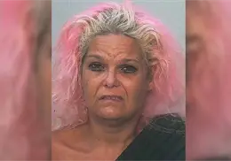 Mujer encierra a su hijo dentro de armario y lo obliga a usar una lata como baño