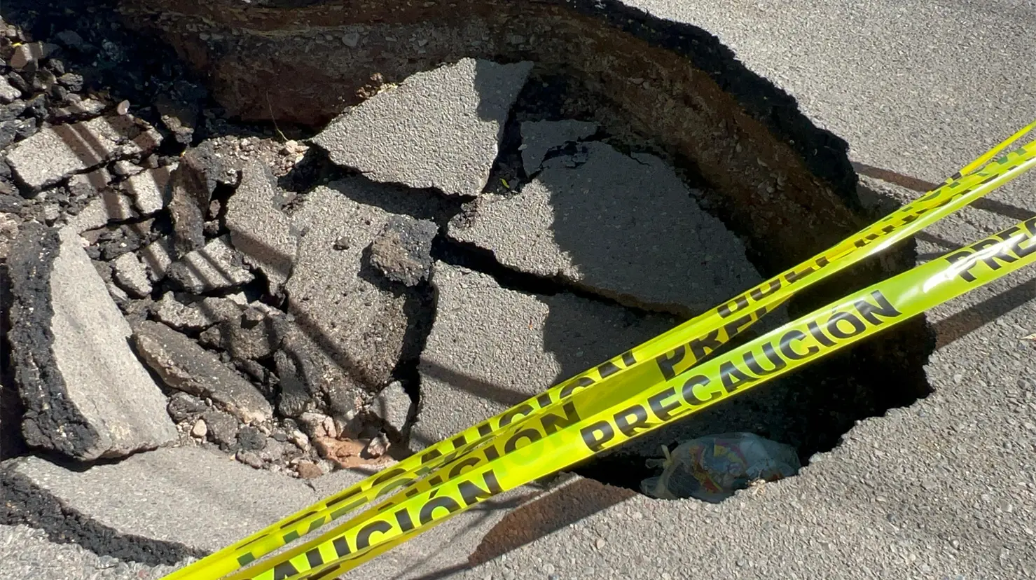 Sigue reparaci&oacute;n de hundimientos en Cajeme