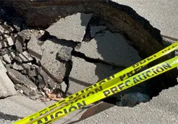 Sigue reparaci&oacute;n de hundimientos en Cajeme