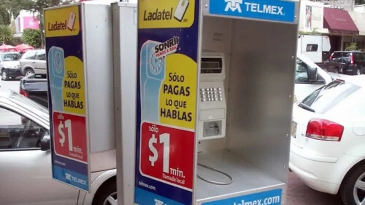 CFE intenta revivir las cabinas telefónicas en México