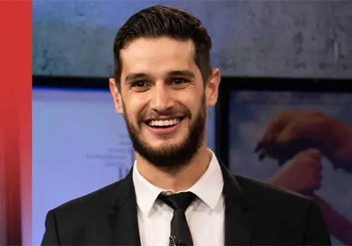 Adri&aacute;n Marcelo anuncia retiro temporal de la comedia: Estas ser&aacute;n sus &uacute;ltimas fechas con Hermanos de Leche