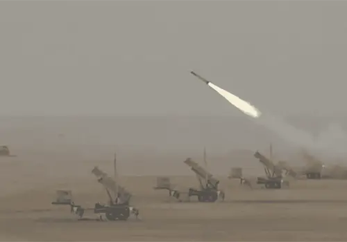 Estados Unidos lanza ataques masivos en Siria contra ISIS en la operación "Hawkeye Strike" Estados Unidos lanza ataques masivos en Siria contra ISIS en la operación "Hawkeye Strike"