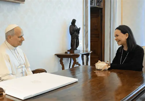 María Corina Machado pide a León XIV interceder por presos políticos de Venezuela María Corina Machado pide a León XIV interceder por presos políticos de Venezuela