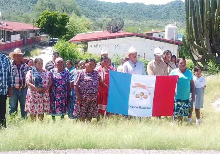 Cumplen guarij&iacute;os cinco meses en toma del INPI