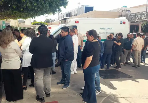 Se manifiestan sindicalizados del IMSS en Cajeme