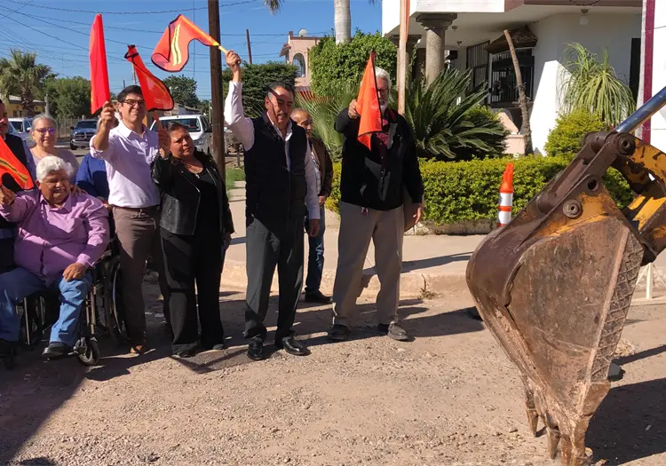 Inicia rehabilitaci&oacute;n de calle &Aacute;lvaro Obreg&oacute;n en Esperanza 