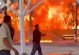VIDEO | Registran fuerte incendio en Cobach de Tecate