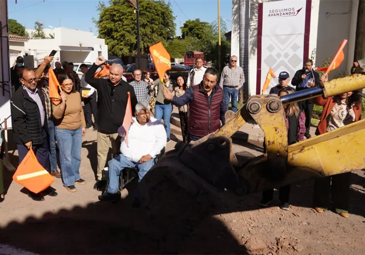 Javier Lamarque: se rehabilitan calles desde el interior
