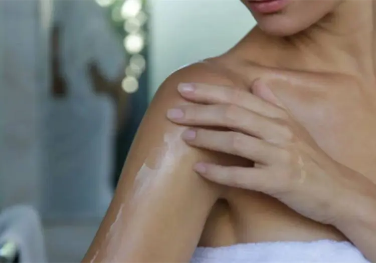 &iquest;Ba&ntilde;arte con agua caliente da&ntilde;a tu piel? Expertos recomiendan usar agua tibia para evitar la resequedad