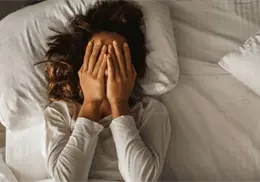 Esto le pasa a tu cuerpo cuando duermes menos de seis horas