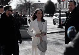 María Corina Machado afirma que entregó su medalla del Nobel de la Paz a Donald Trump