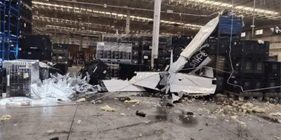 Avioneta cae en parque industrial de Coahuila tras despegar del Aeropuerto de Saltillo; reportan dos heridos