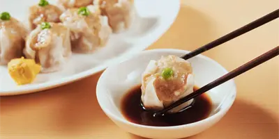 &iquest;C&oacute;mo saber si es una buena salsa de soya? Conoce este truco f&aacute;cil y r&aacute;pido para probar su calidad