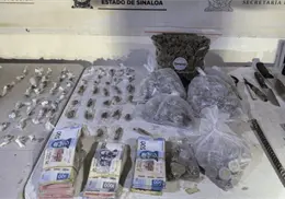 Aseguran armas de alto poder, drogas y m&aacute;s de 117 mil pesos en penal de Culiac&aacute;n
