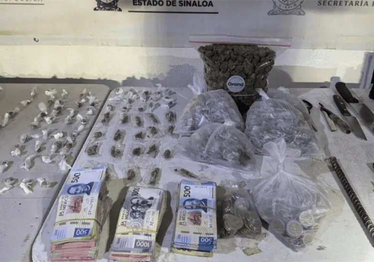 Aseguran armas de alto poder, drogas y m&aacute;s de 117 mil pesos en penal de Culiac&aacute;n
