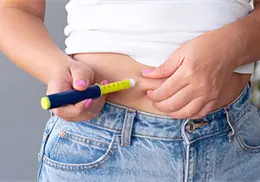 &iquest;Qu&eacute; pasa en el cuerpo cuando dejas Ozempic y por qu&eacute; puedes subir m&aacute;s peso del que bajaste?