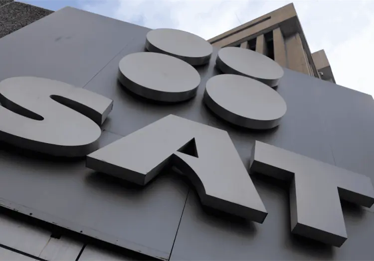 SAT desmiente bloqueos masivos de cuentas bancarias y niega medidas extraordinarias