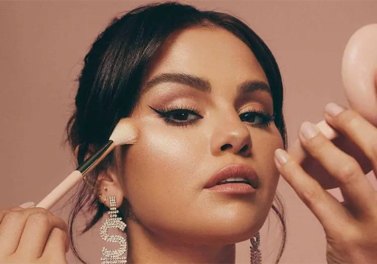 Selena Gomez se vuelve viral al usar audio de Paolita Su&aacute;rez para promocionar Rare Beauty