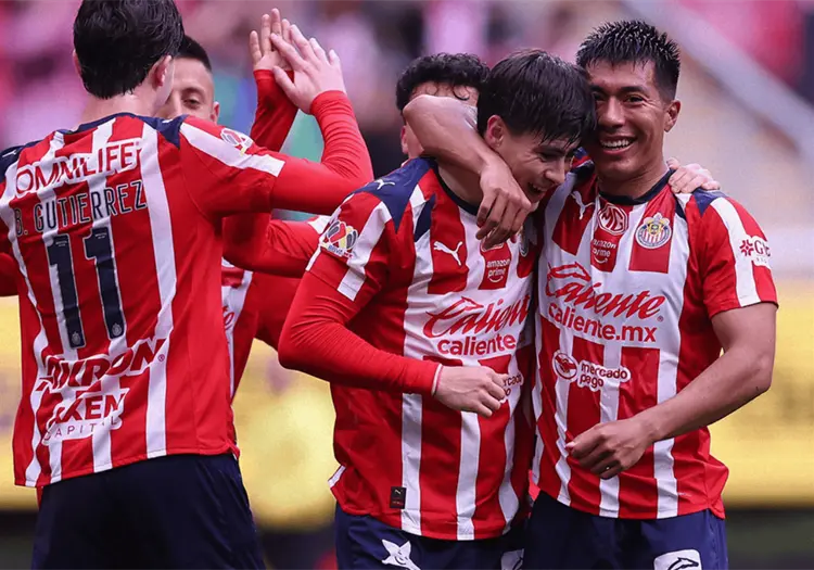 Chivas vence a Quer&eacute;taro y es l&iacute;der del Clausura 2026 de la Liga MX