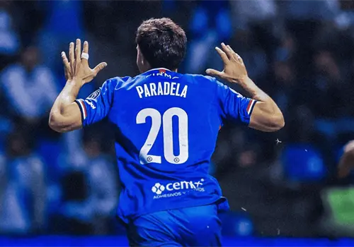 Con gol de Paradela Cruz Azul le gana a Puebla en el Cuauht&eacute;moc como local