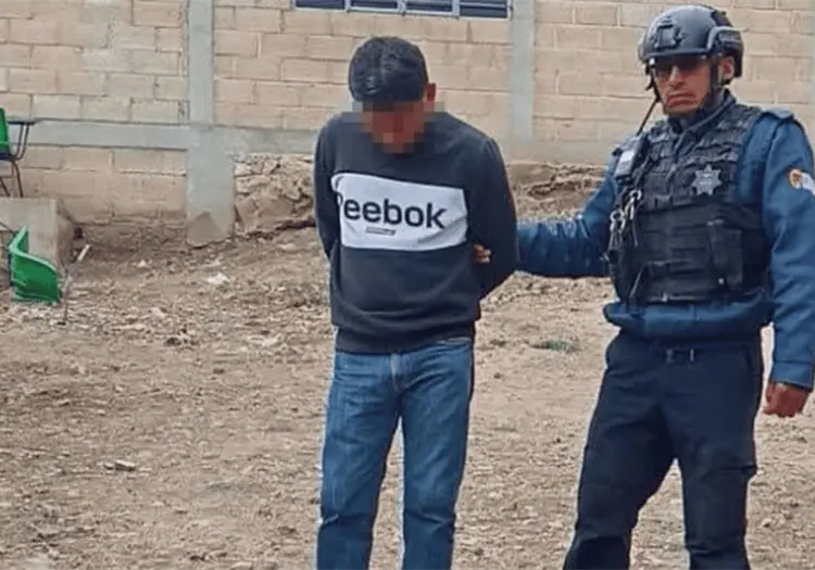 Detienen a maestro por intentar besar a alumna de primaria en Comit&aacute;n, Chiapas