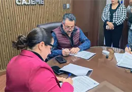 Ayuntamiento firma convenio con INSUS para regularizar terrenos