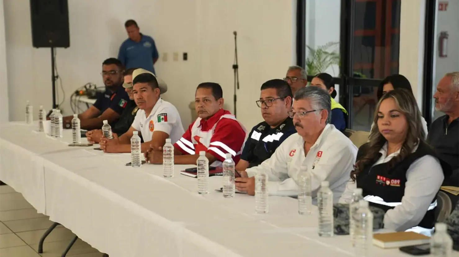 Protecci&oacute;n civil se mantendr&aacute; trabajando en coordinaci&oacute;n con bomberos y protecci&oacute;n civil de &Aacute;lamos, as&iacute; como con polic&iacute;a estatal de seguridad p&uacute;blica, guardia nacional, el ej&eacute;rcito, Cruz Roja y otras instituciones de los 3 niveles de gobierno