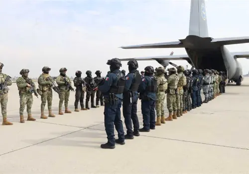 México refuerza cooperación con EU y traslada a 37 criminales de alto impacto México refuerza cooperación con EU y traslada a 37 criminales de alto impacto