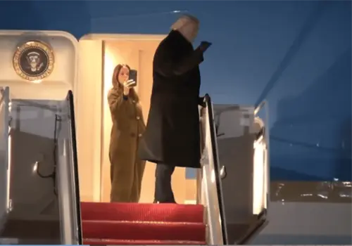 Air Force One de Trump sufre falla eléctrica y regresa a Washington antes de viaje a Davos Air Force One de Trump sufre falla eléctrica y regresa a Washington antes de viaje a Davos