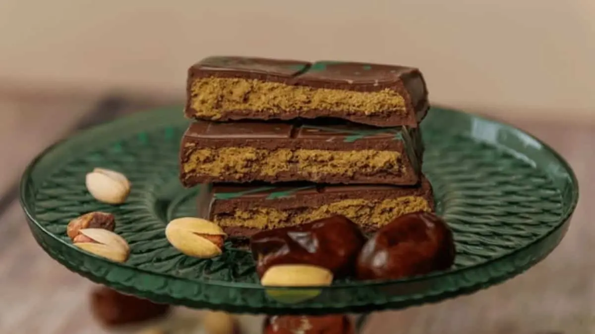 La avena estilo chocolate de Dub&aacute;i, puede hacerse tanto en freidora de aire como en horno convencional