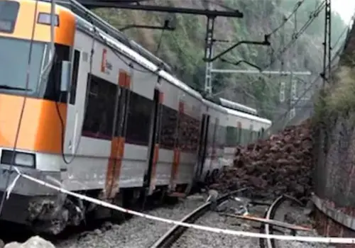 Descarrilamiento de tren en Cataluña deja un muerto y 20 heridos Descarrilamiento de tren en Cataluña deja un muerto y 20 heridos