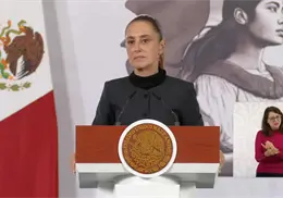 Sheinbaum anuncia megabacheo para reparar 18 mil kilómetros de carreteras y confirma obras en Sonora