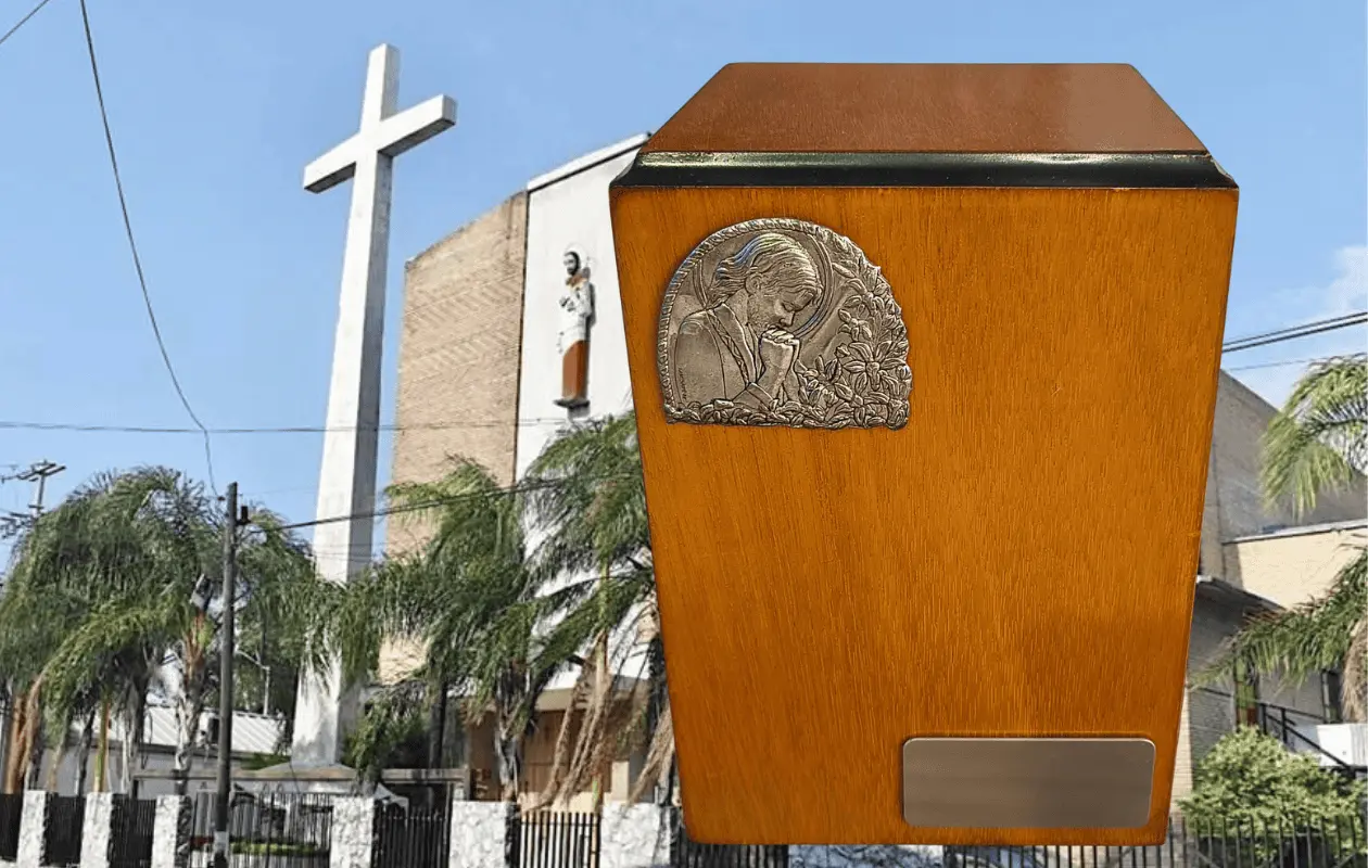 Un mensaje publicado en redes sociales por el sacerdote avivó la polémica sobre el caso.