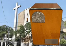 Abandonan cenizas mortales en parroquia de Monterrey y sacerdote dice que las tirar&aacute; a un r&iacute;o