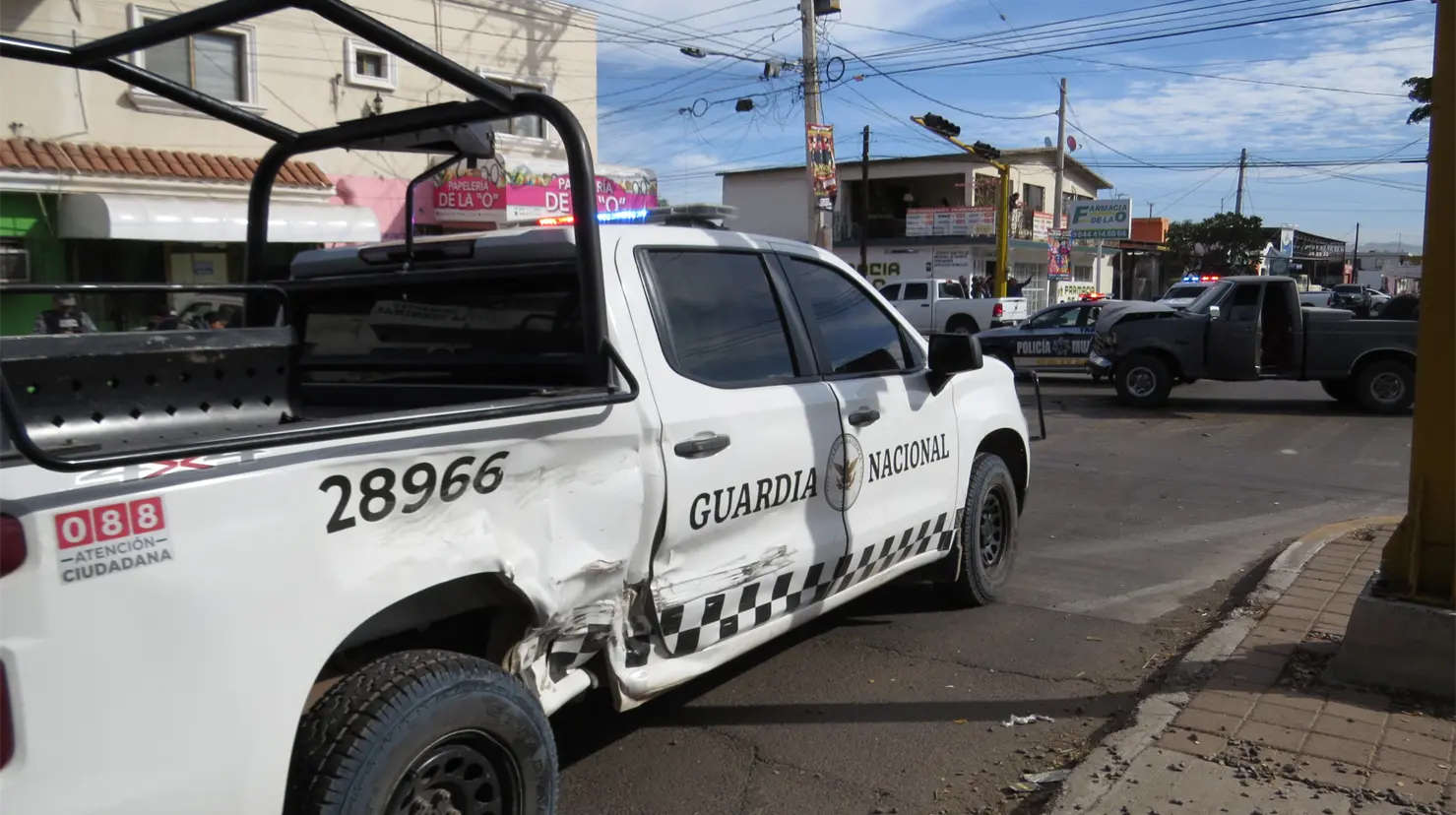 Patrulla de la Guardia Nacional ocasiona choque en Ciudad Obreg&oacute;n; hay dos elementos heridos