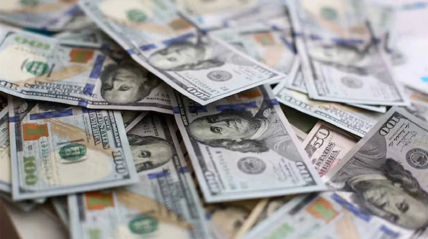 Precio del d&oacute;lar hoy jueves 22 de enero: El peso se fortalece y rompe niveles no vistos desde 2024