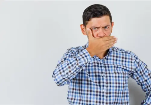 Así puedes controlar el mal aliento cuando no puedes cepillarte los dientes Así puedes controlar el mal aliento cuando no puedes cepillarte los dientes