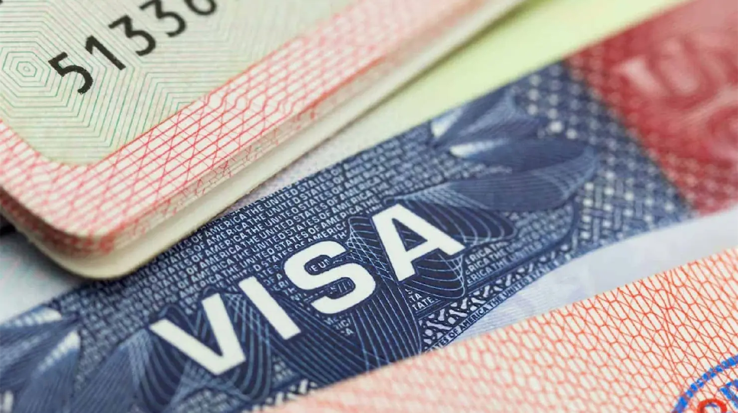 ¿Tener familia en Estados Unidos influye en la aprobación de la visa americana? Esto toman en cuenta los consulados