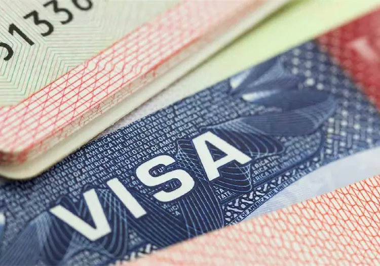 &iquest;Tener familia en Estados Unidos influye en la aprobaci&oacute;n de la visa americana? Esto toman en cuenta los consulados