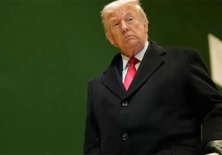 Trump amenaza con imponer arancel del 100% a Canad&aacute; por acercamiento comercial con China