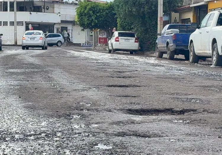 Vecinos de la colonia Libertad piden rehabilitaci&oacute;n de calles
